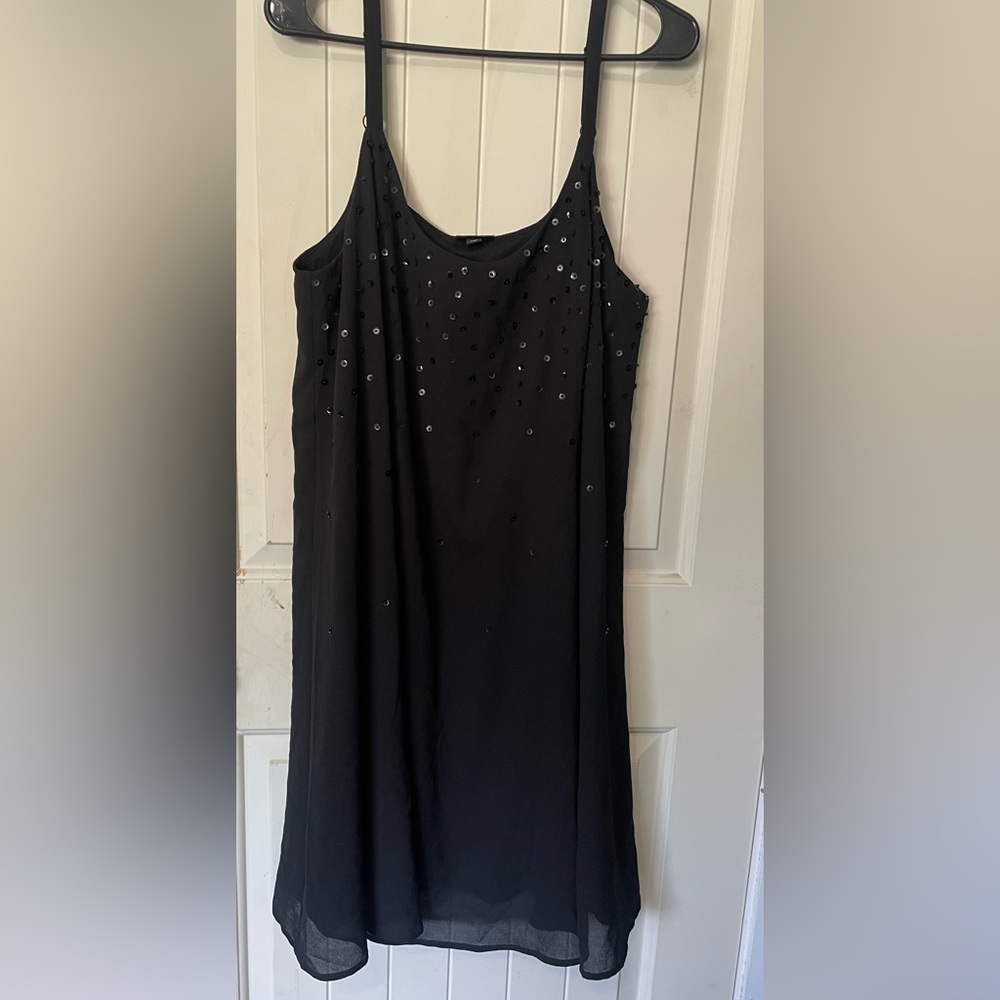 Torrid size 1 (14-16) sequined black dress